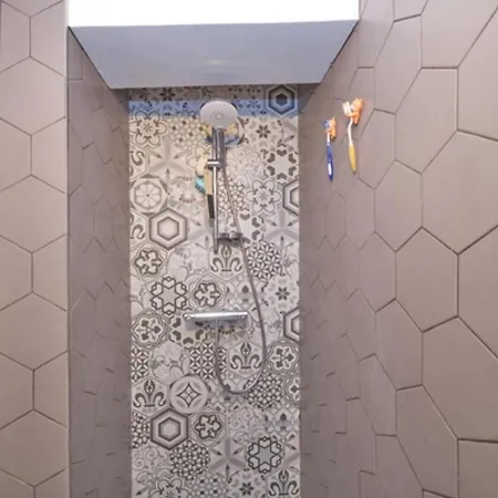 Joli T2 Sur Chez Pierre Antonius